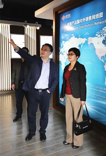 �U�ǅ^�I���W�R�����о����������Ї��չȈ@�^�lչ���r