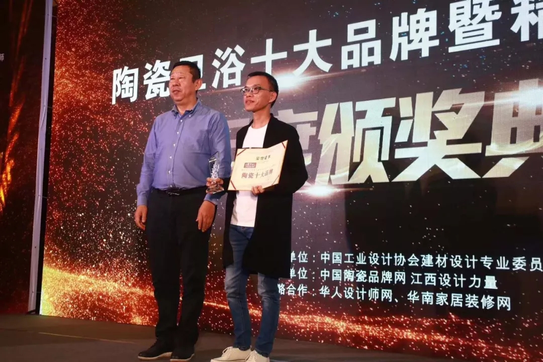 3 ���ƺ�ʢ�ɴuƷ���Ј����Ŀ���(j��ng)�������ۣ��ң���ϯ���C����Y.webp.jpg