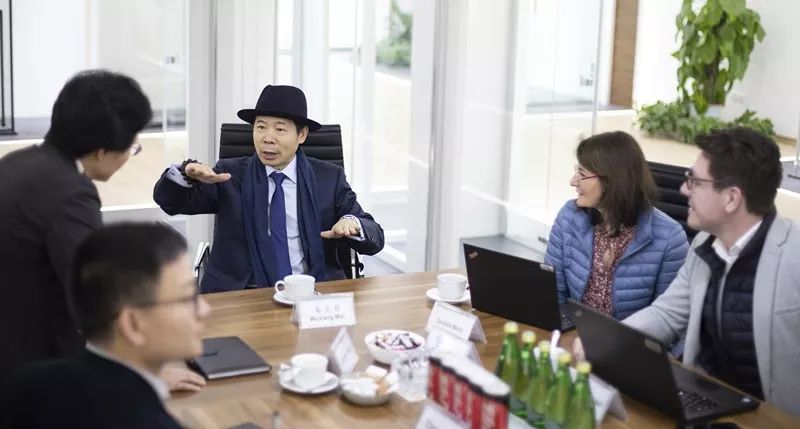 �����l(w��i)ԡ�y��ʥ��࣬չ�_�ذ���Ʒ�_�l(f��)����