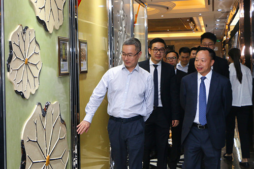 ��󼯈F����һ���W�R�����^����